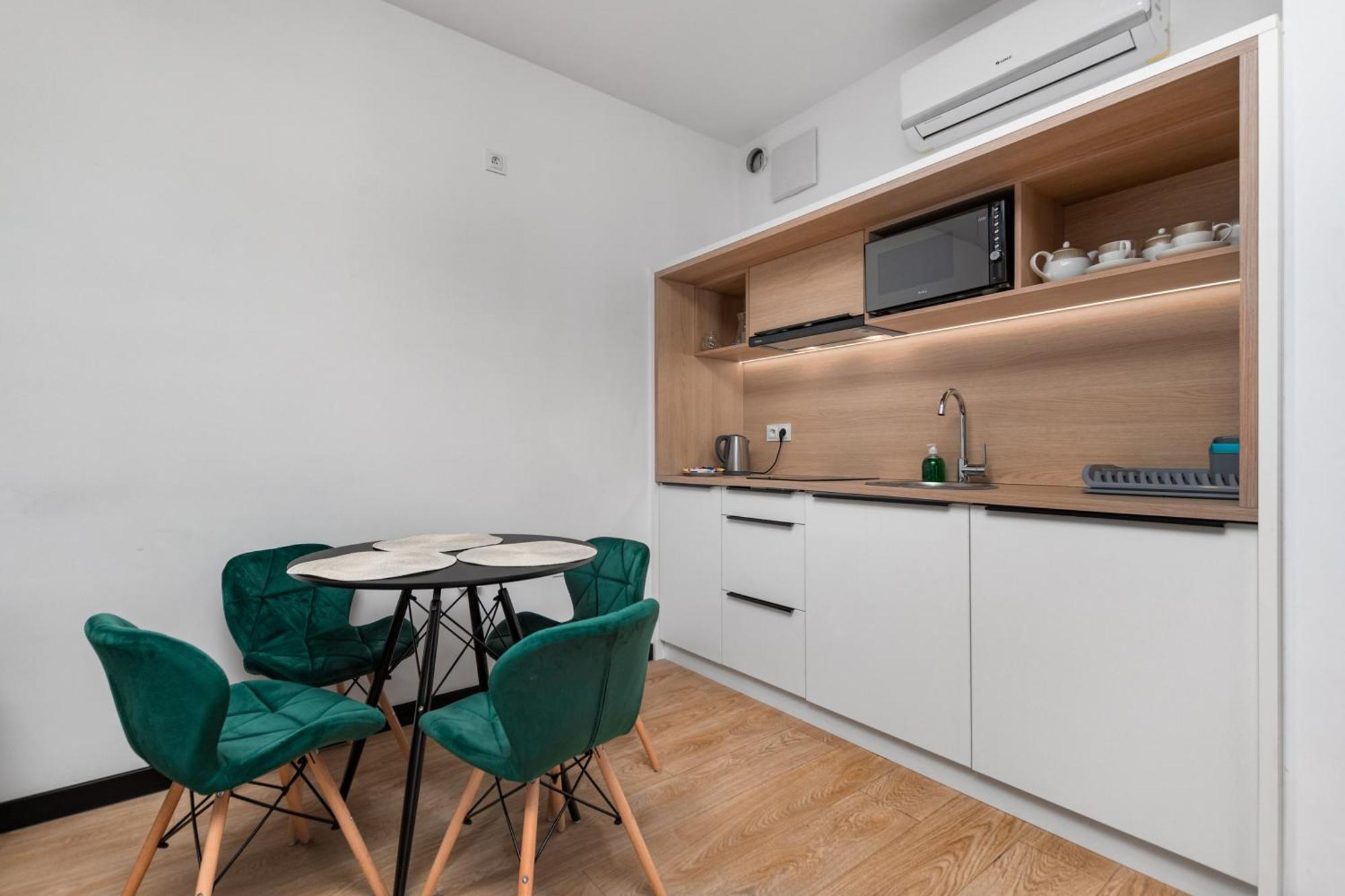 Zamoyskiego 37 By Homeprime Warszawa Exteriör bild