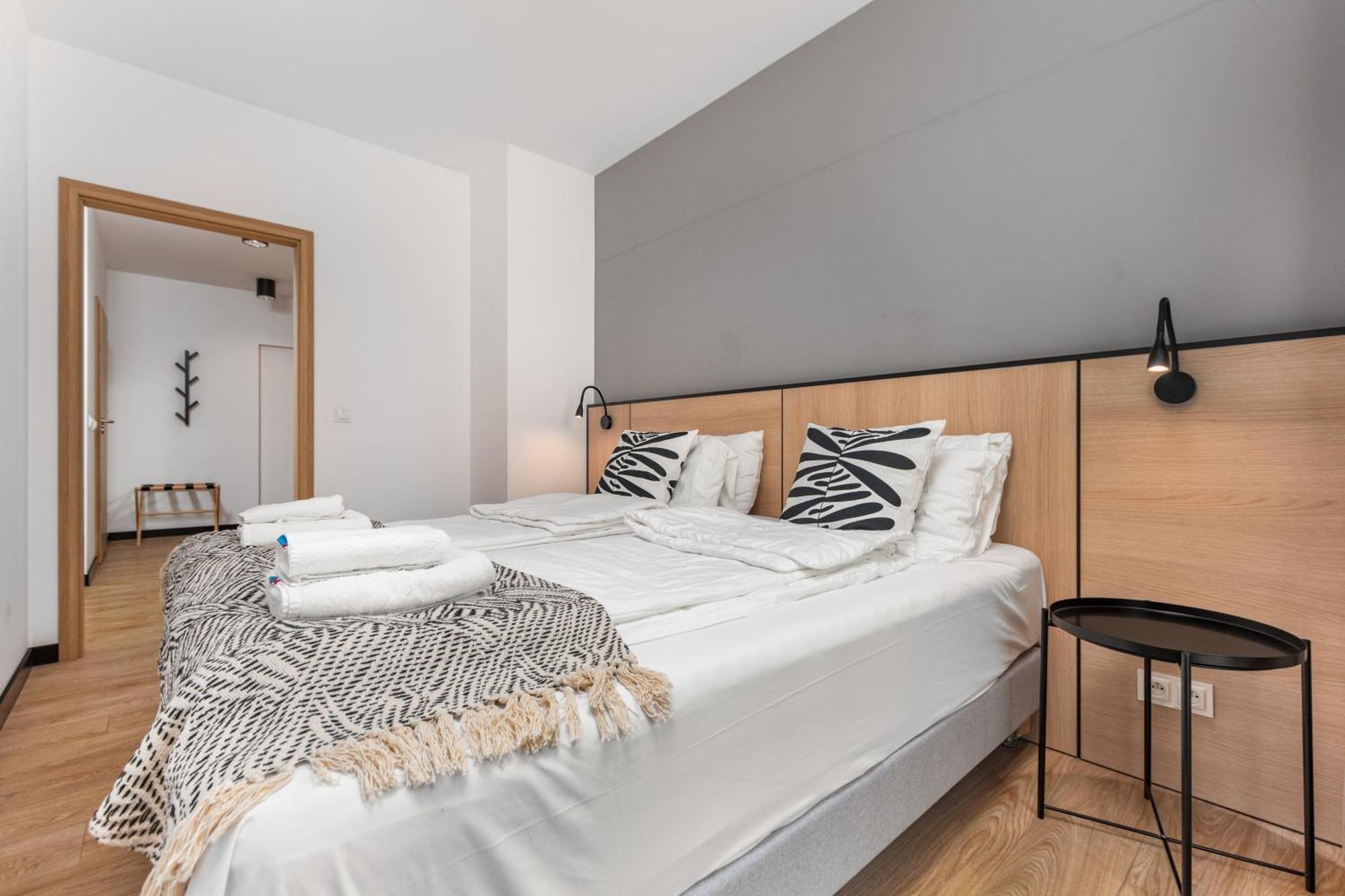 Zamoyskiego 37 By Homeprime Warszawa Exteriör bild